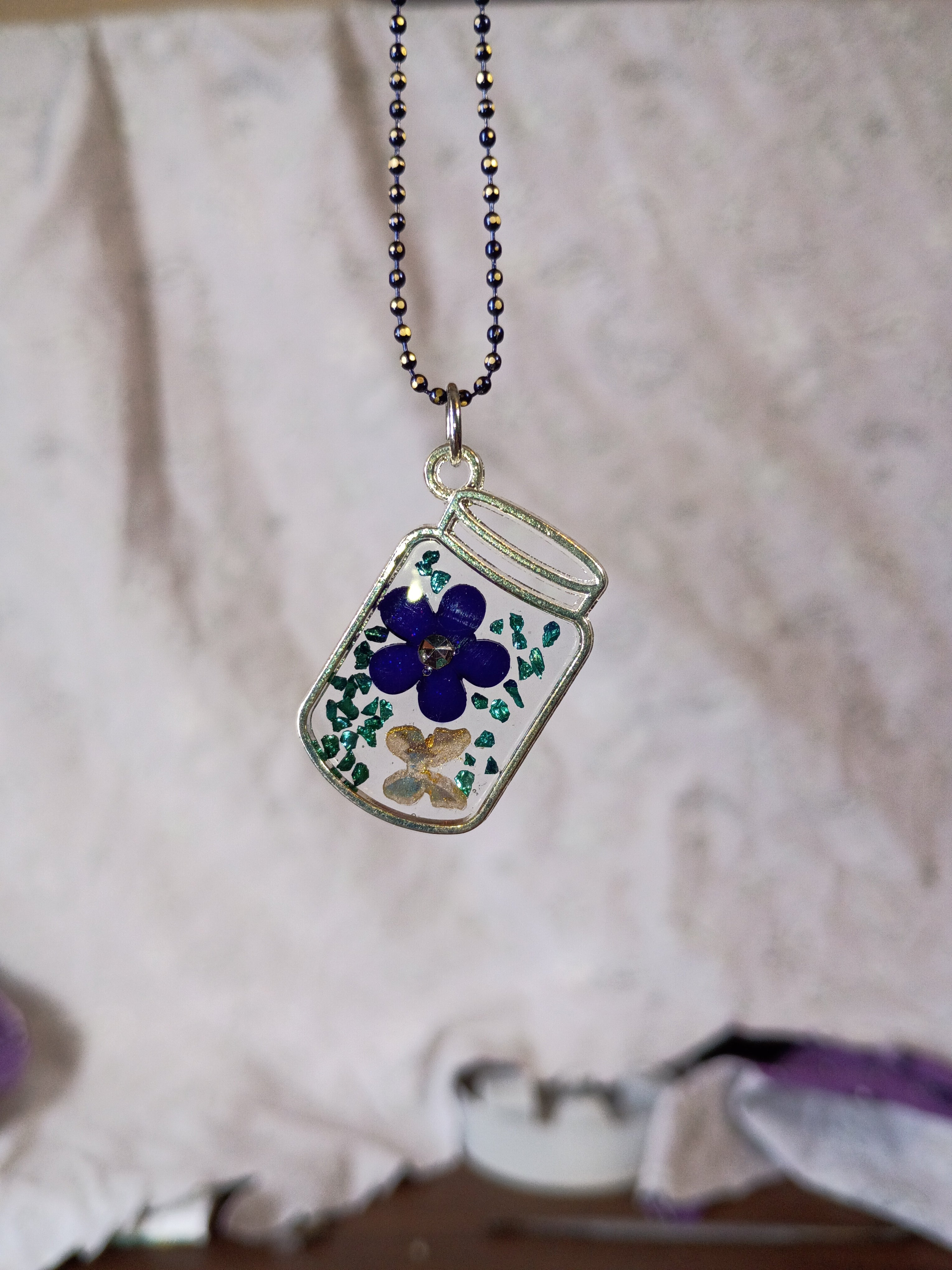 Super Cute! Mason Jar Pendant