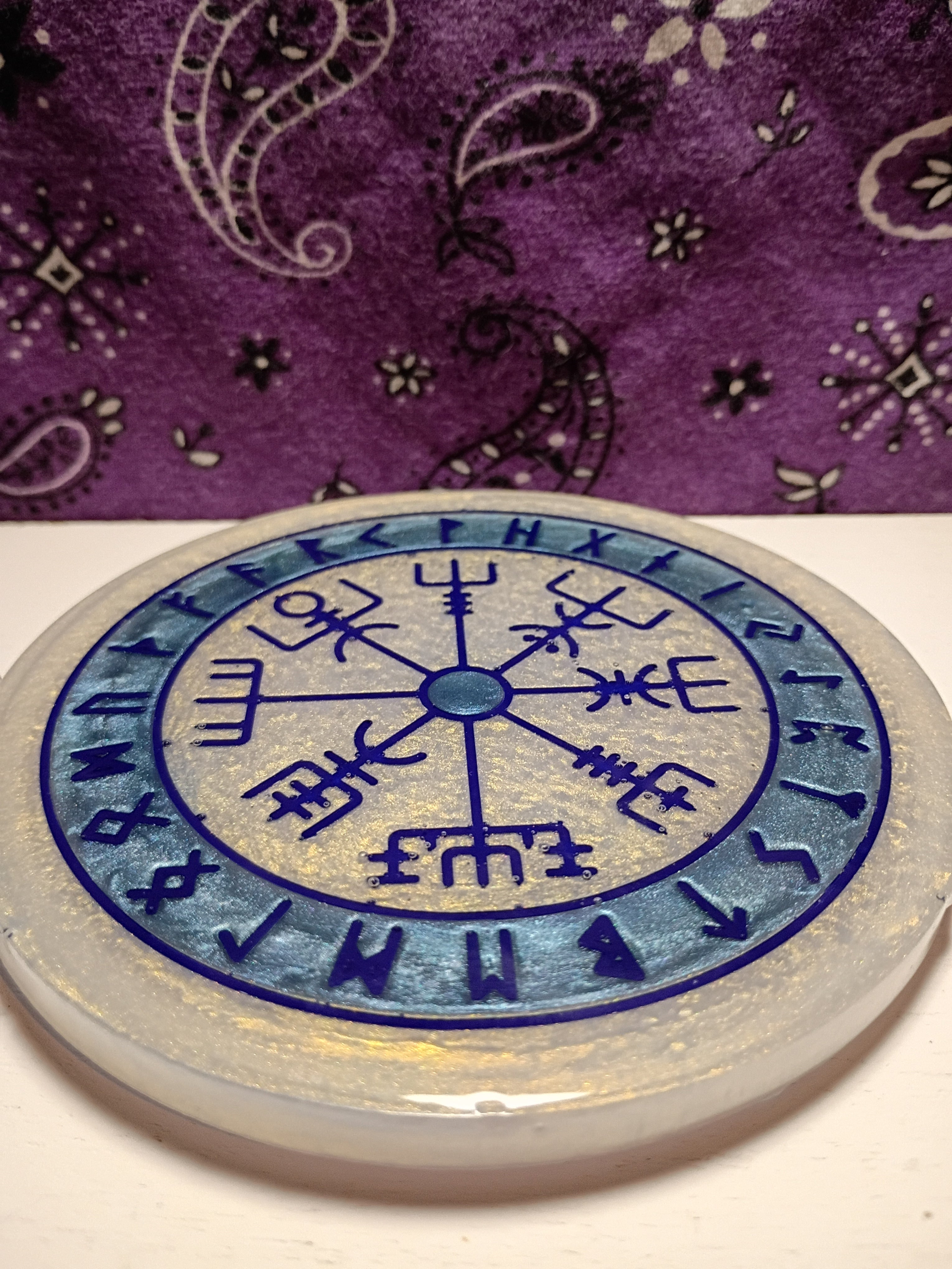 Vegvisir (Norse Compass) Altar Plate (White)