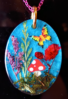 Resin Necklace Charm (Oval)